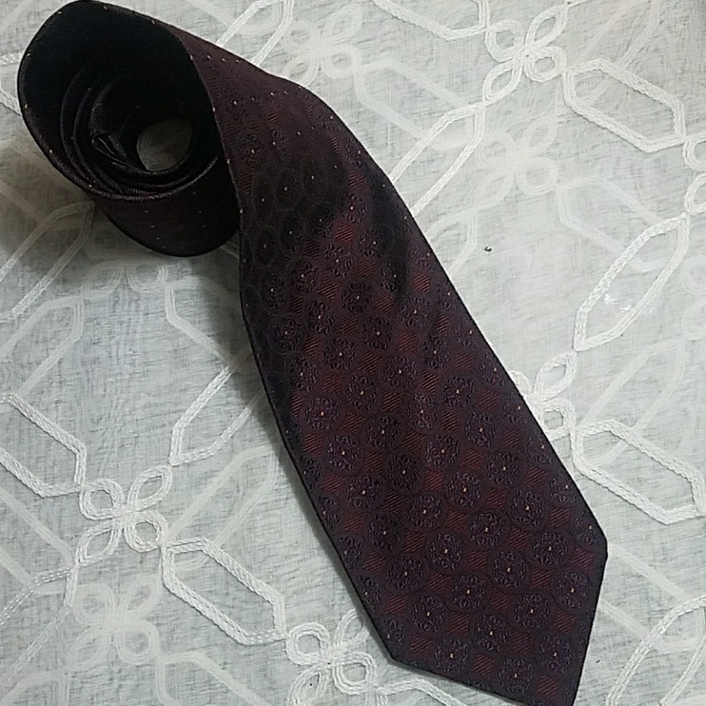ARNOLD BRANT SILK TIE